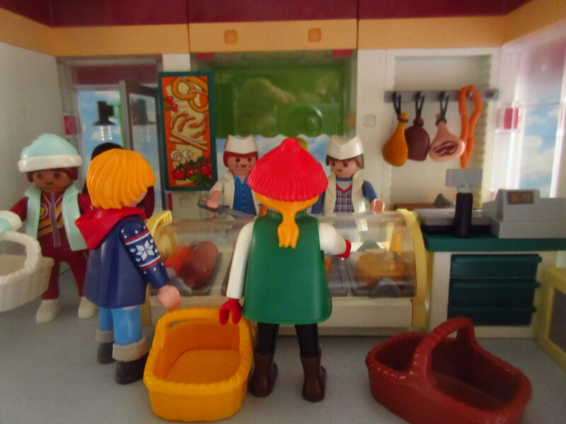It's advent for the Playmobil people in our house...