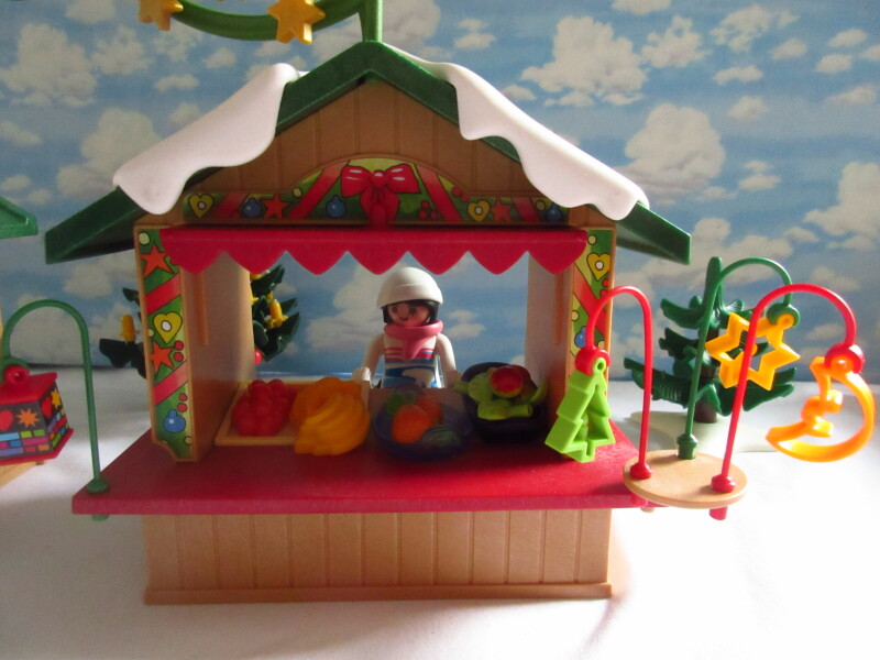 It's advent for the Playmobil people in our house...