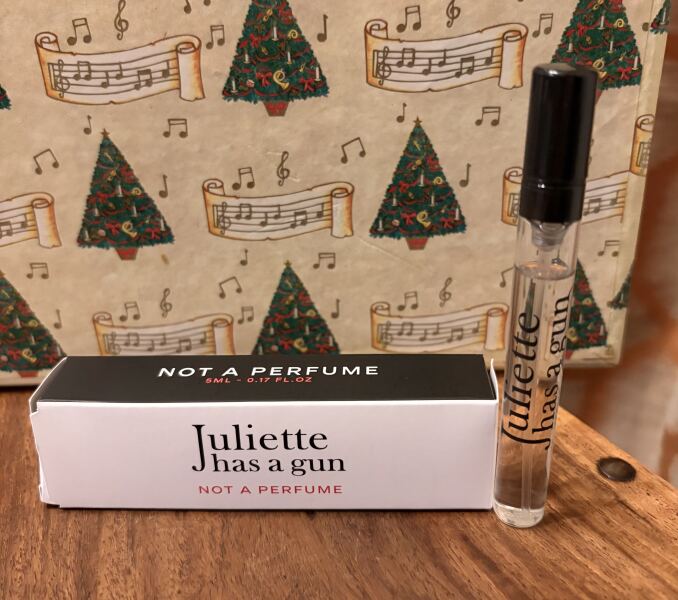 General “Waifs and Strays” Beauty Advent Calendar opening thread.