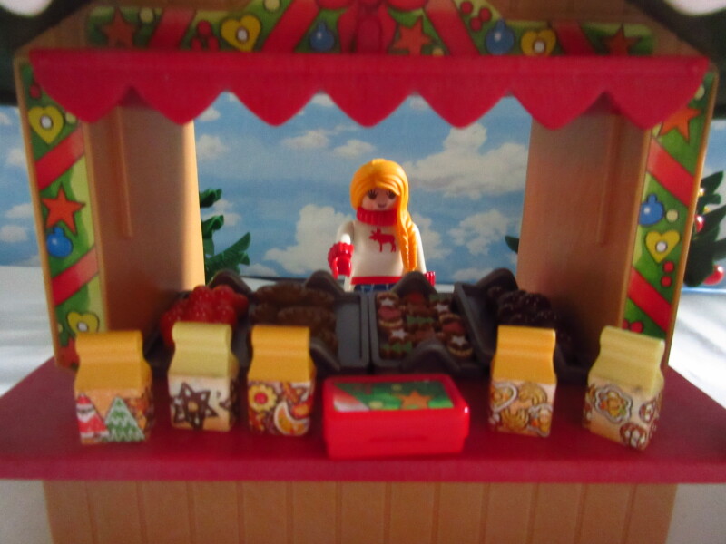 It's advent for the Playmobil people in our house...