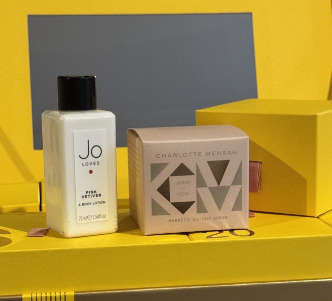 General “Waifs and Strays” Beauty Advent Calendar opening thread.