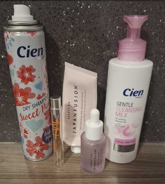 Can’t stop buying & hoarding beauty treats? You’re in good company here!