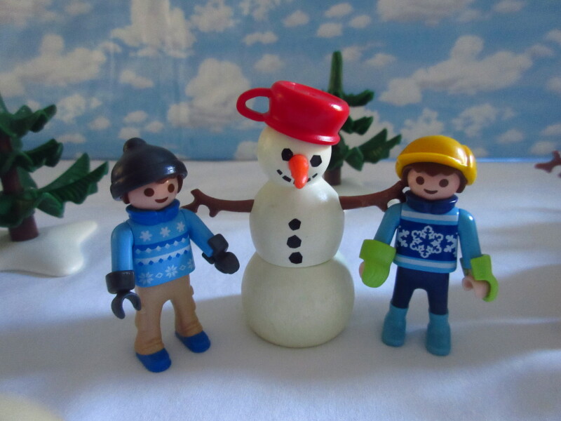 It's advent for the Playmobil people in our house...