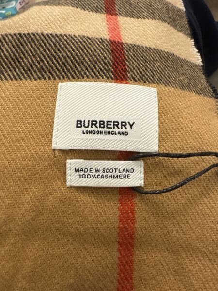Burberry scarf. Real or Fake?