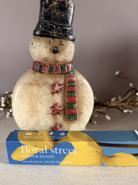 General “Waifs and Strays” Beauty Advent Calendar opening thread.