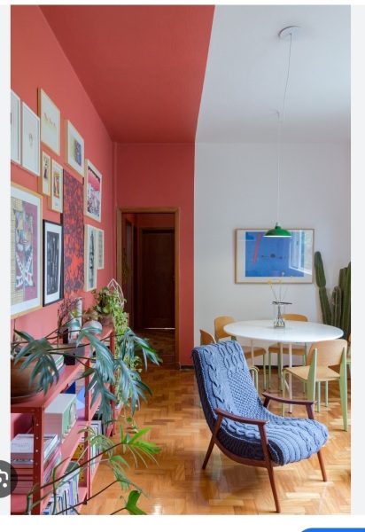 Is having one different coloured wall is old fashioned?