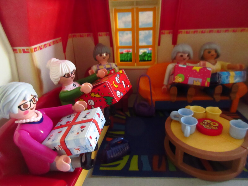 It's advent for the Playmobil people in our house...