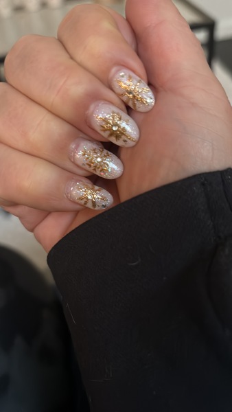 I want to see your nails!