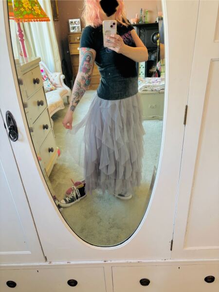 Tulle skirt with flattering waistband