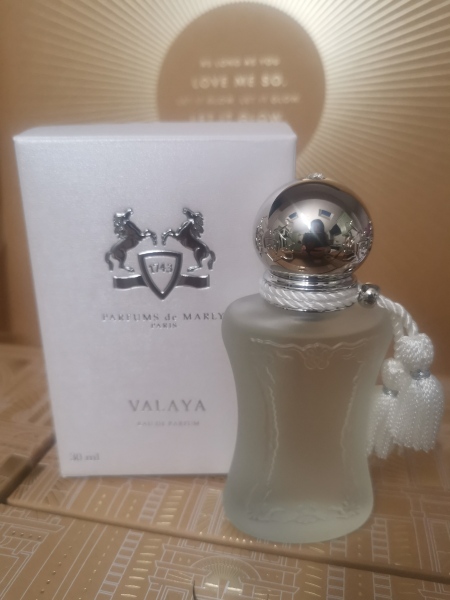 Scent of the day part six! What will the friendly perfumistas spray next?