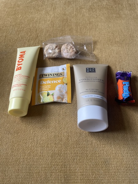 General “Waifs and Strays” Beauty Advent Calendar opening thread.