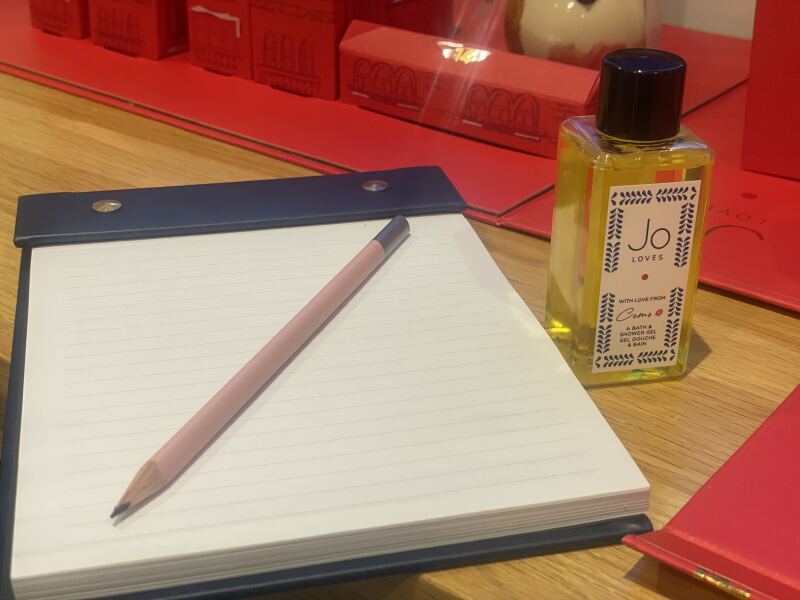 General “Waifs and Strays” Beauty Advent Calendar opening thread.