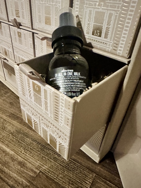 Oh Come All Ye Facials! Moisturisers and treatments! Join me for the Harrods Beauty Advent Calendar opening thread!