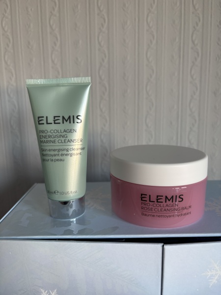 General “Waifs and Strays” Beauty Advent Calendar opening thread.