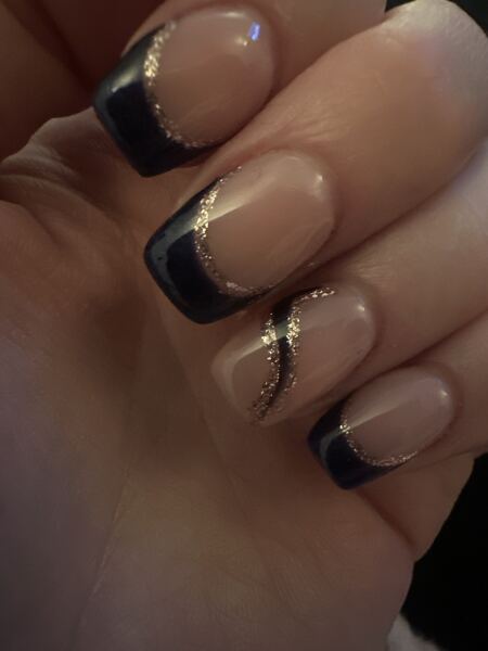 I think I'm done with glittery nails at Christmas