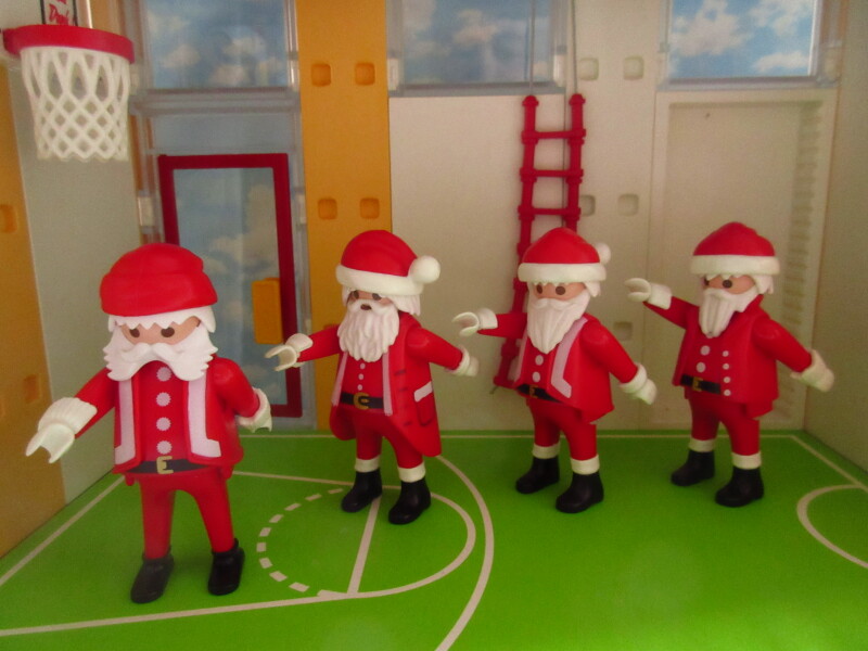 It's advent for the Playmobil people in our house...