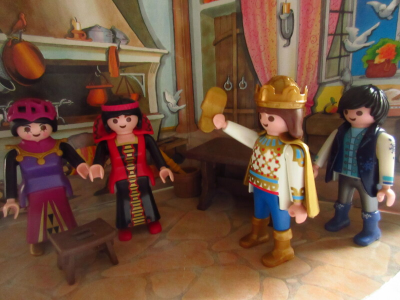 It's advent for the Playmobil people in our house...