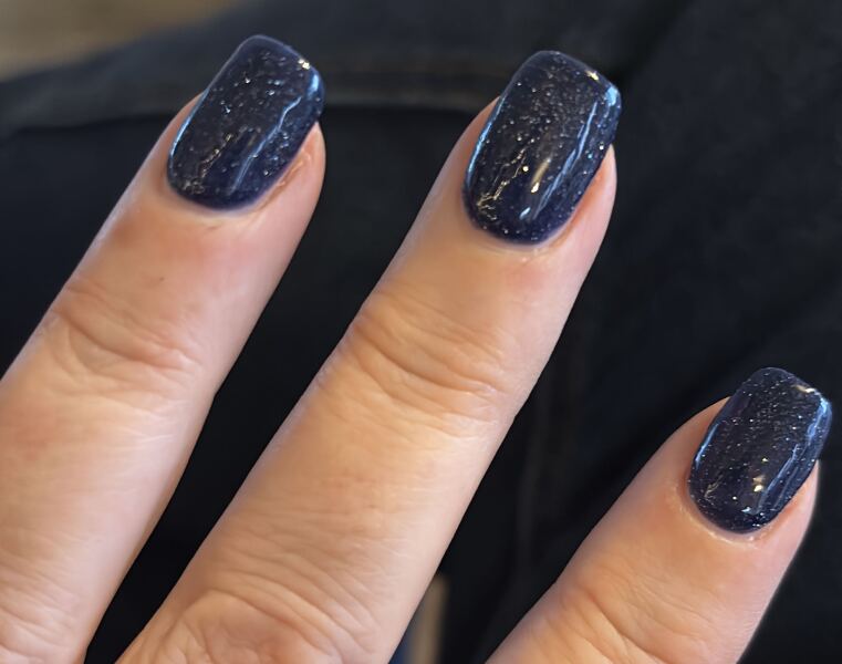 I think I'm done with glittery nails at Christmas