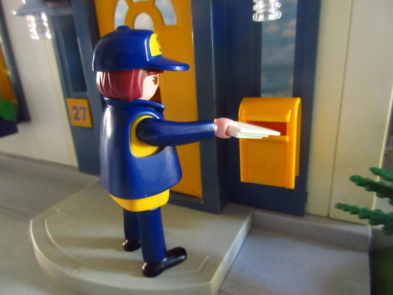 It's advent for the Playmobil people in our house...
