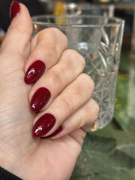 I think I'm done with glittery nails at Christmas