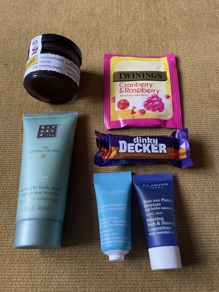 General “Waifs and Strays” Beauty Advent Calendar opening thread.