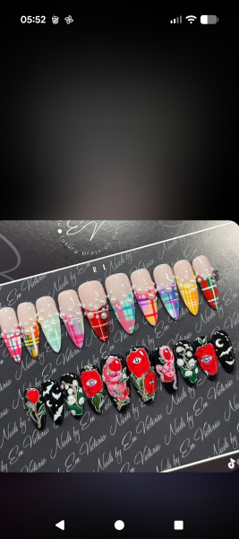 I want to see your nails!