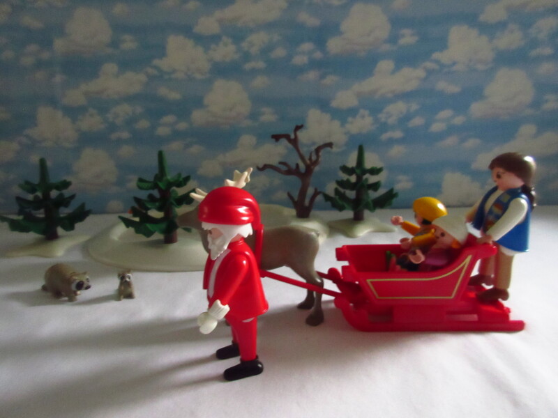 It's advent for the Playmobil people in our house...