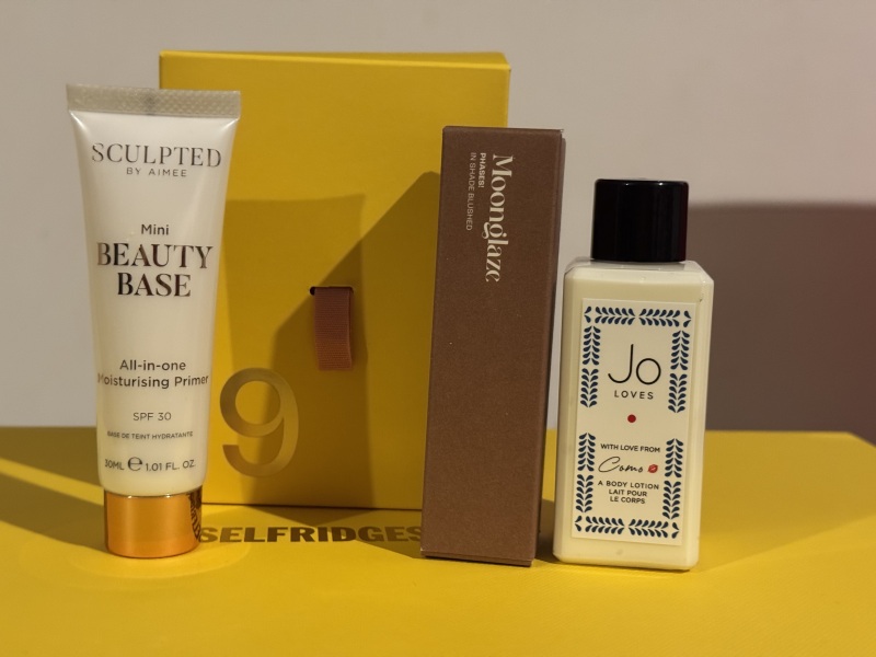 General “Waifs and Strays” Beauty Advent Calendar opening thread.