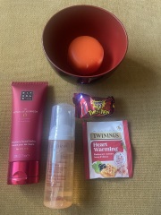 General “Waifs and Strays” Beauty Advent Calendar opening thread.