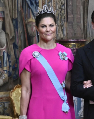 Royal Style: A Double Breasted Safari Suit? We need to discuss...