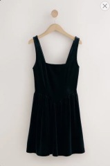 Please help me accessorise this outfit. Urgent!!! I need to order accessories tonight…