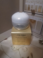 Oh Come All Ye Facials! Moisturisers and treatments! Join me for the Harrods Beauty Advent Calendar opening thread!