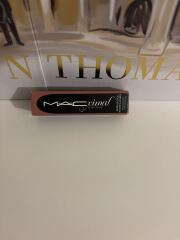 General “Waifs and Strays” Beauty Advent Calendar opening thread.