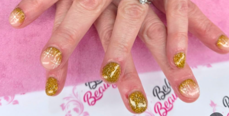 I want to see your nails!