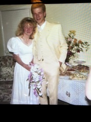 Thread 21 : To feel disappointed - and now disgusted too - after reading this in The Observer about the author and her husband from The Salt Path book and film?