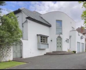 White Render - what colour windows?