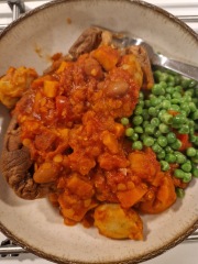 Meal planning, sharing recipes and ideas to make the weekly budget go further.