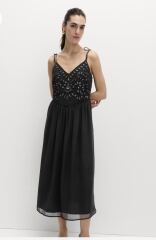 Winter wedding outfit - help!