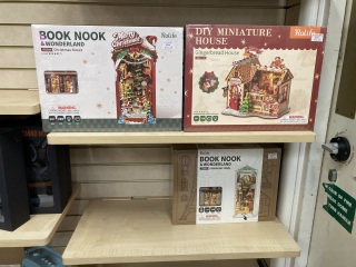 The one where I've clearly lost count on the number of threads and this one really will contain Christmas!