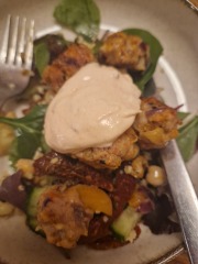 Meal planning, sharing recipes and ideas to make the weekly budget go further.