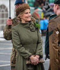 Royal Style: A Double Breasted Safari Suit? We need to discuss...