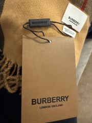 Burberry scarf. Real or Fake?