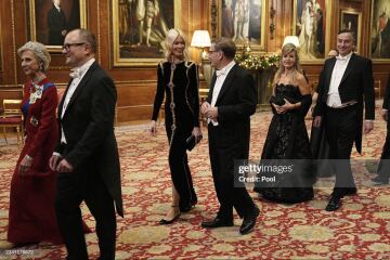 Royal Style: A Double Breasted Safari Suit? We need to discuss...