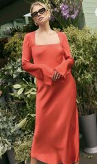 Help me find something to wear to a wedding please!