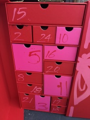 General “Waifs and Strays” Beauty Advent Calendar opening thread.