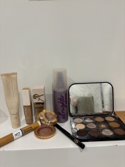 How do I achieve the glowy look that so many I know have !!