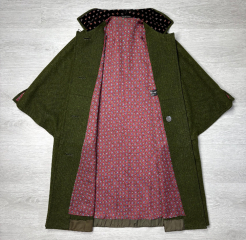 Is a vintage cape hideous?