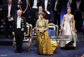 Royal Style: A Double Breasted Safari Suit? We need to discuss...