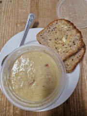 Meal planning, sharing recipes and ideas to make the weekly budget go further.