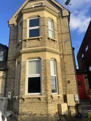 Damp! Paging @pigletjohn (with photos)